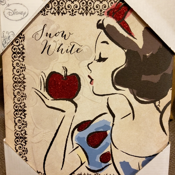 Disney Snow White Canvas Wall Art NWT - Picture 2 of 6